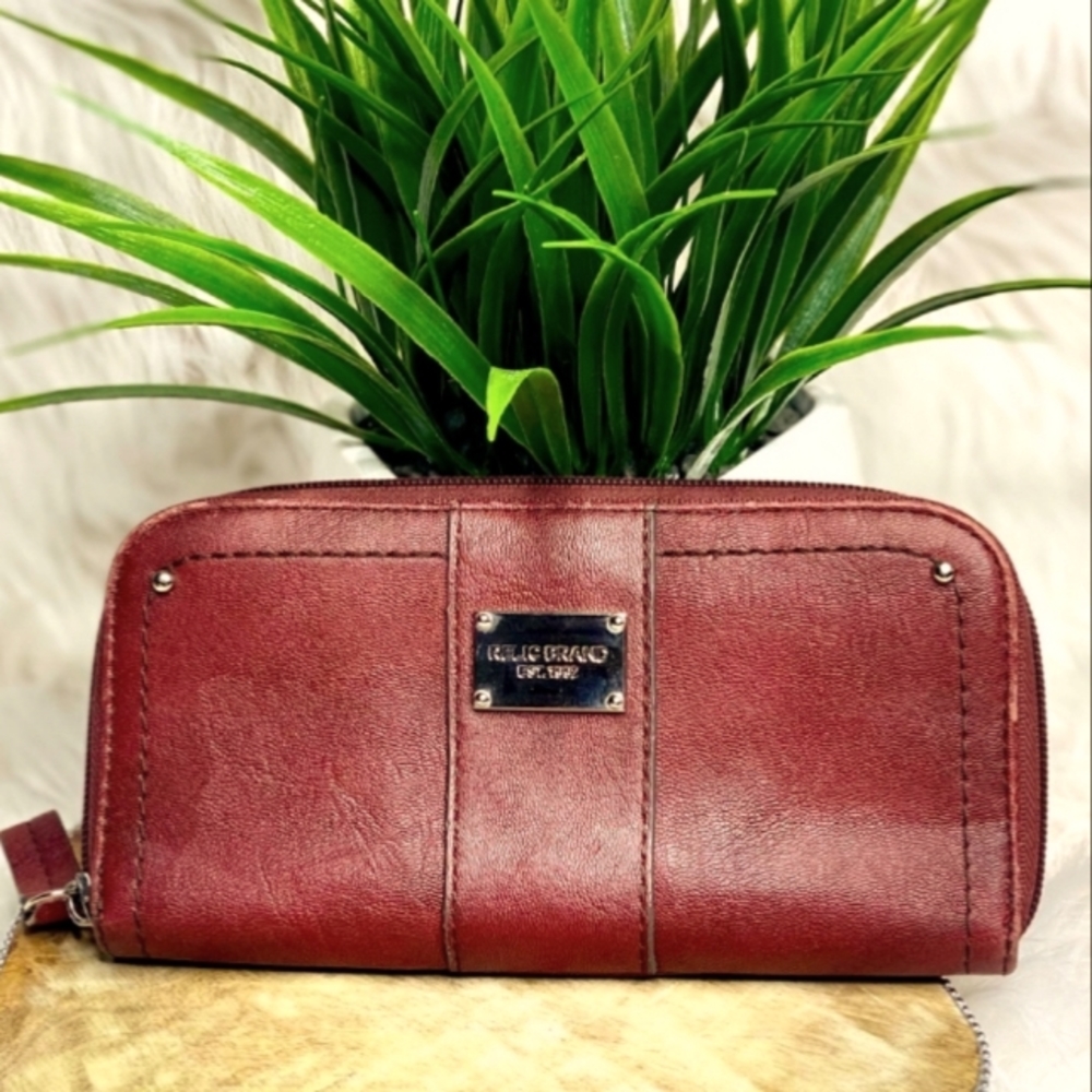 Relic Brand Burgundy leather wallet